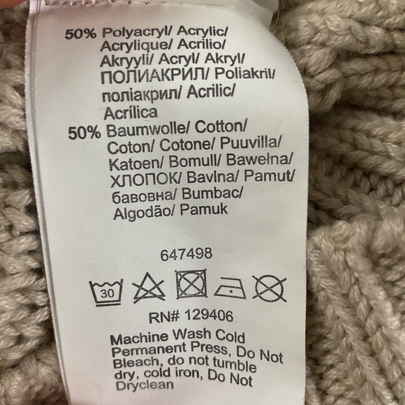 Venus Tribal Print Sweater - Picture 5 of 5